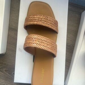 Women's Tan Sandals